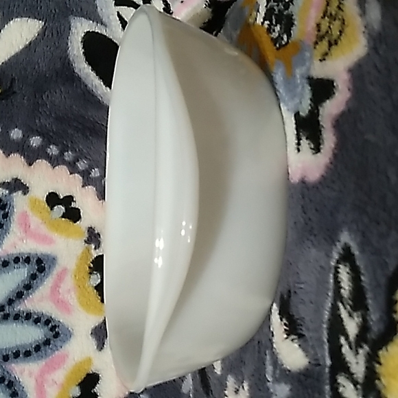 Dynaware casserole bowl & 3dessert cups Pyr-o-rey/Glassware like pyrex - Picture 3 of 13